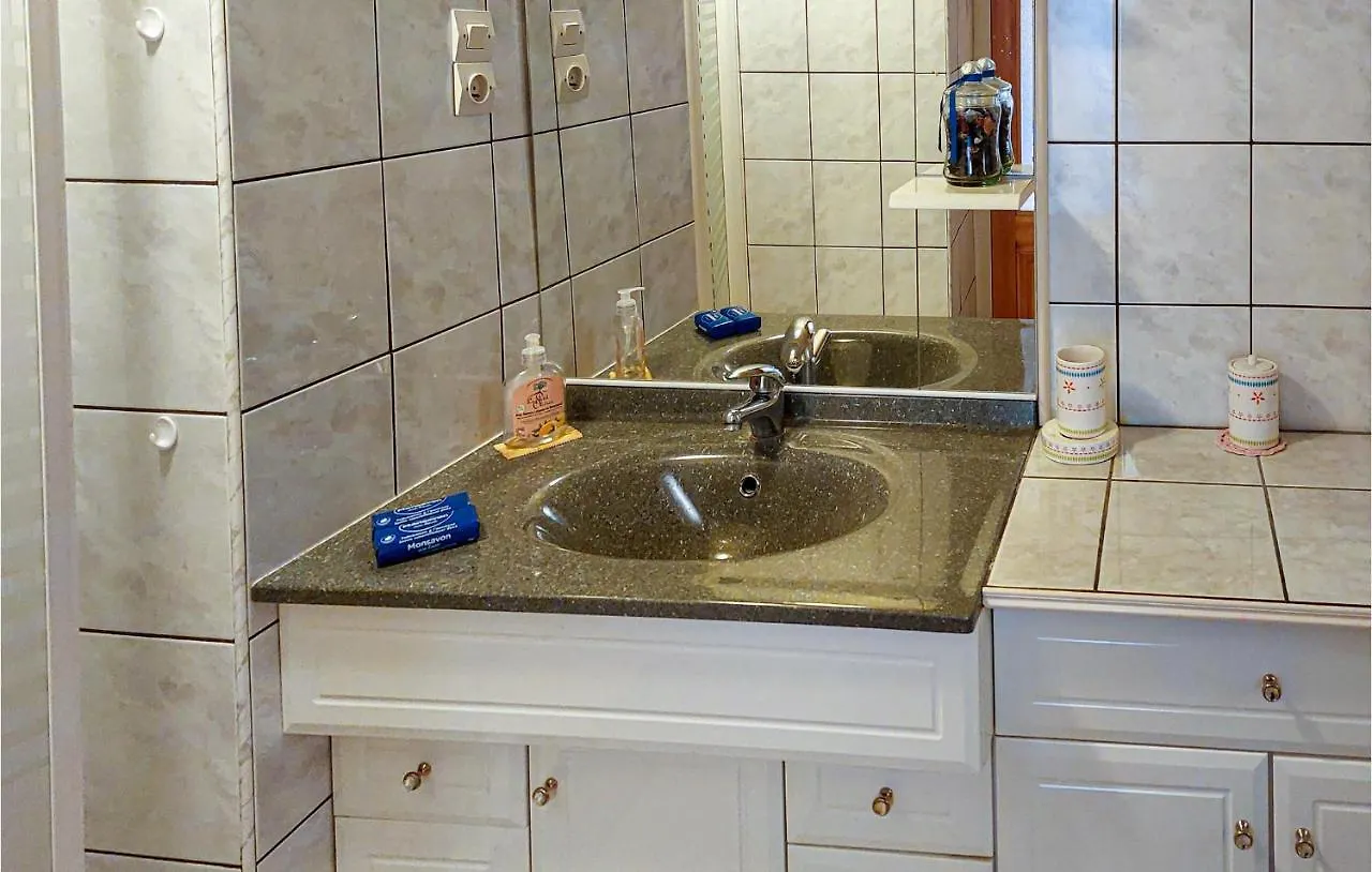 Holiday home 2 Bedroom Stunning Home In Bas-En-Basset France