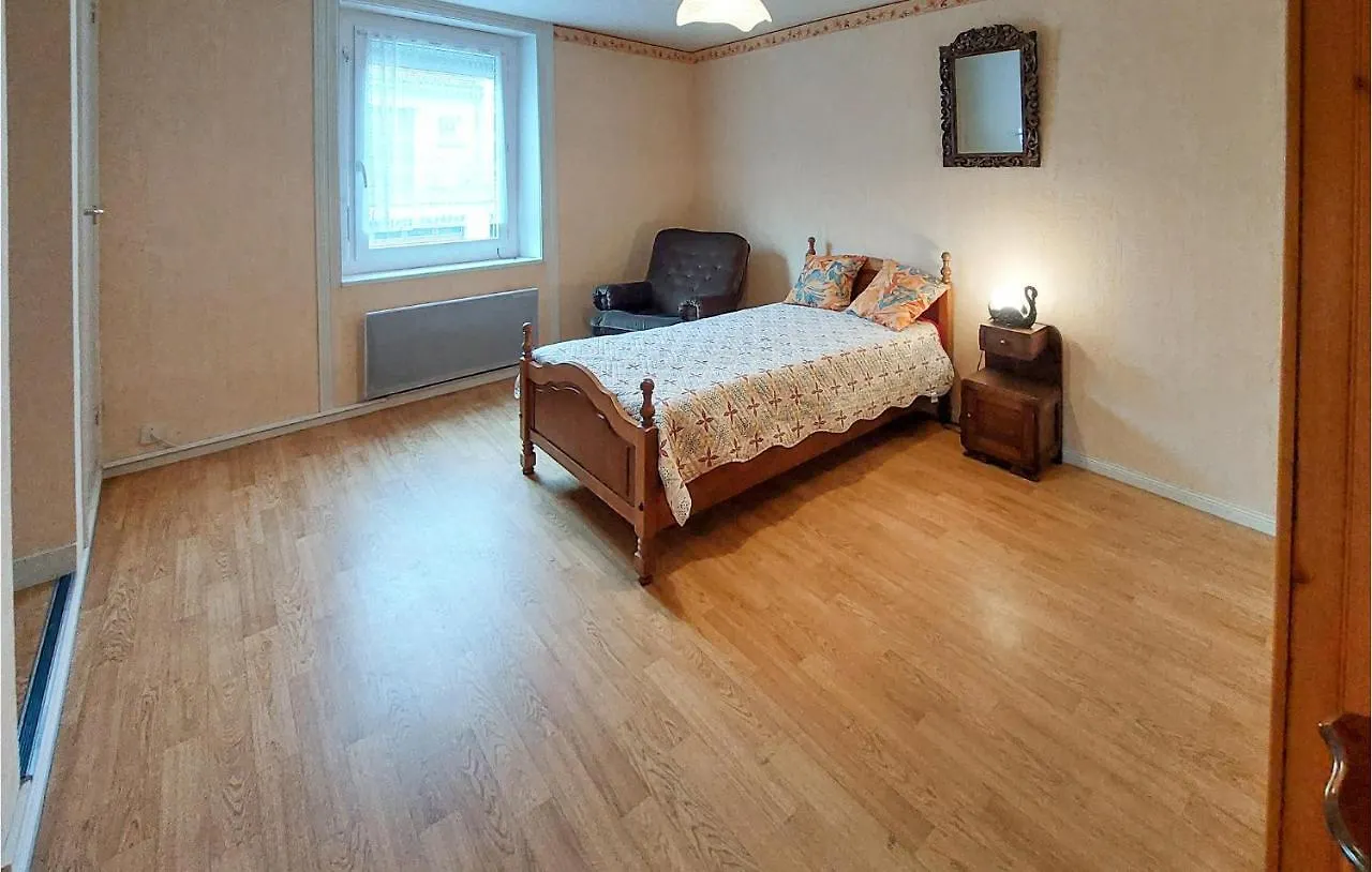 Holiday home 2 Bedroom Stunning Home In Bas-En-Basset