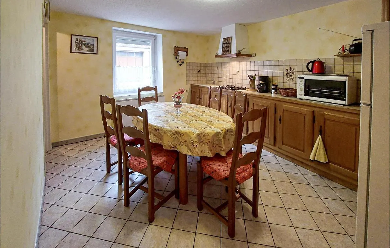 2 Bedroom Stunning Home In Bas-En-Basset